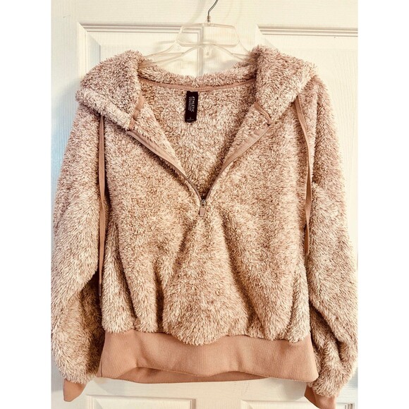 Athletic Collection by 26 International Half Zip Hoodie Size Large - Picture 4 of 4